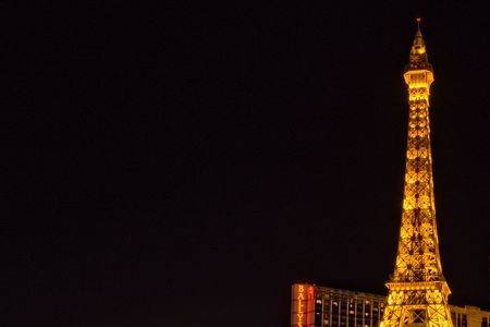 The function of landscape lighting design and the color expression of lighting